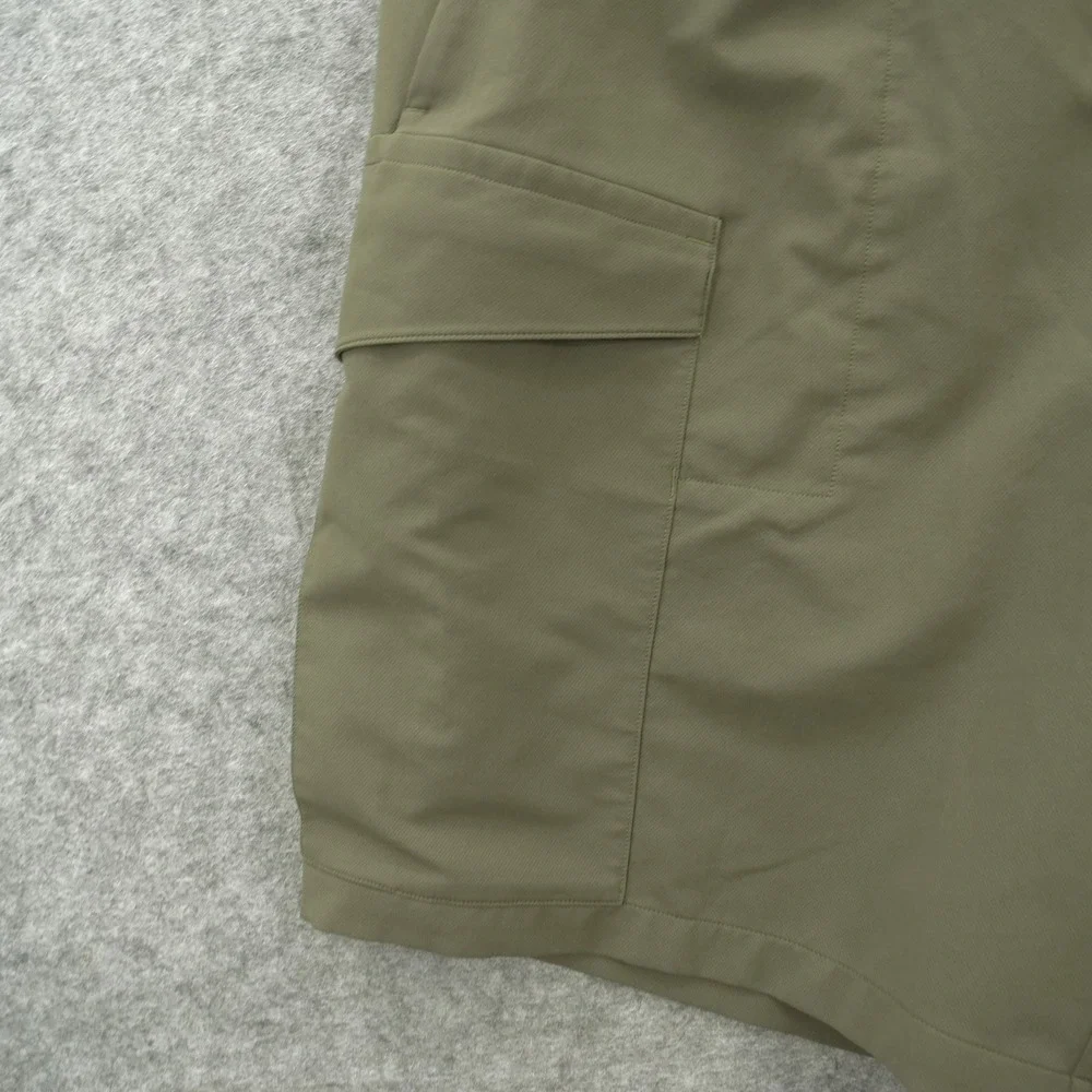 Lululemon Shorts Mens Extra Green Cargo Pockets Versa Elastic Waist Hiking